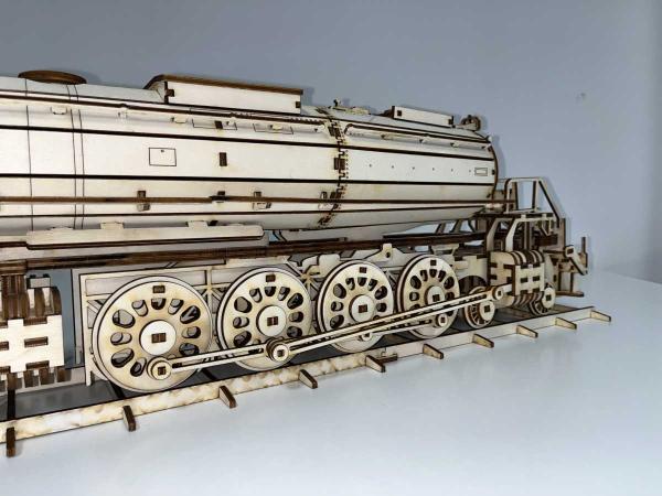 Western Union UP400 (4-8-8-4) Big Boy steam locomotive as a 3D wooden model - front view